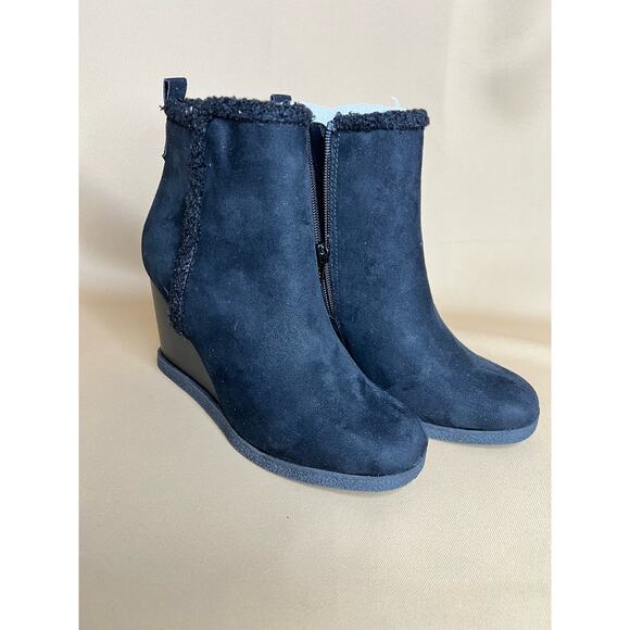 Sun + Stone Navy Ankle Boots - Picture 2 of 5